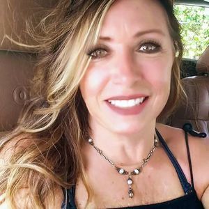 Meet your Posher, Regina